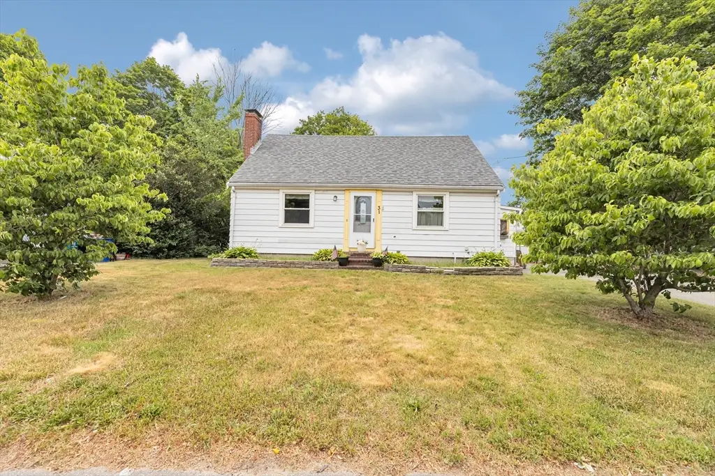 31 Delprete Ave, Rockland, MA 02370 - #1