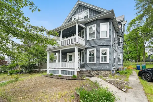 48 Eddy St #48, Newton, MA 02465