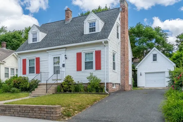 43 Ellsworth Ave, Springfield, MA 01118