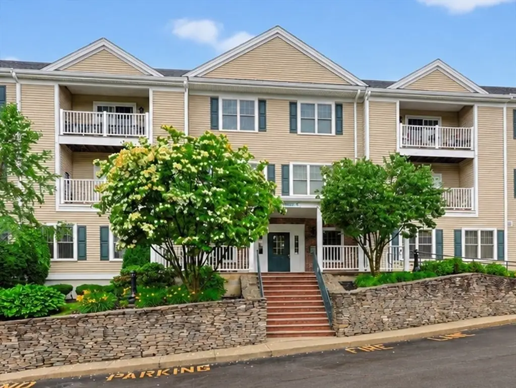 1 Lenox St #205, Norwood, MA 02062 - #1