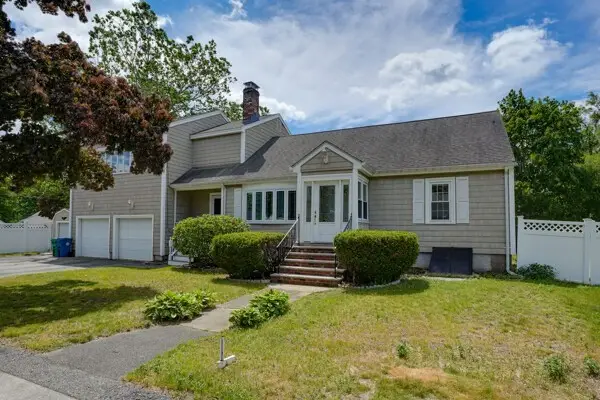2 Frances Rd, Burlington, MA 01803 - #1