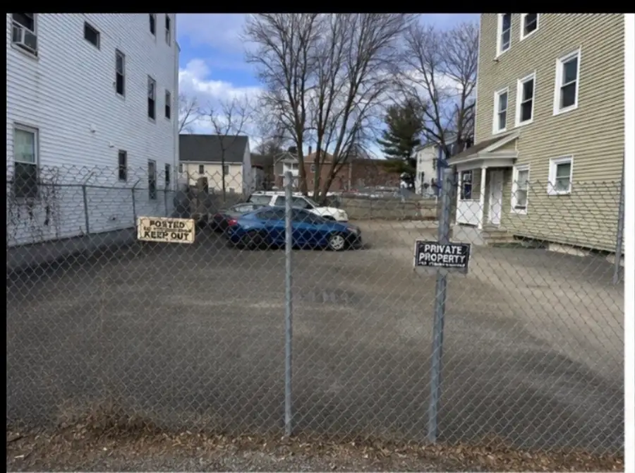 267-269 Water St, Lawrence, MA 01841 - #3