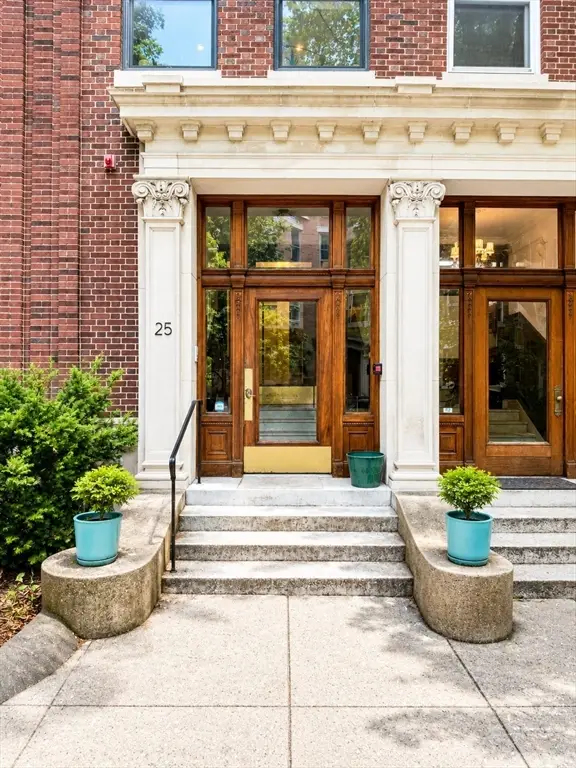 25 Euston St #2, Brookline, MA 02446 - #1