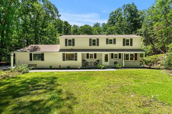 28 Birch Road, Andover, MA 01810