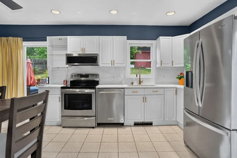 187 Stevens St, Marlborough, MA 01752 - #3