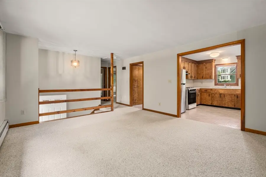 21 Andrews St, Bellingham, MA 02019 - #2