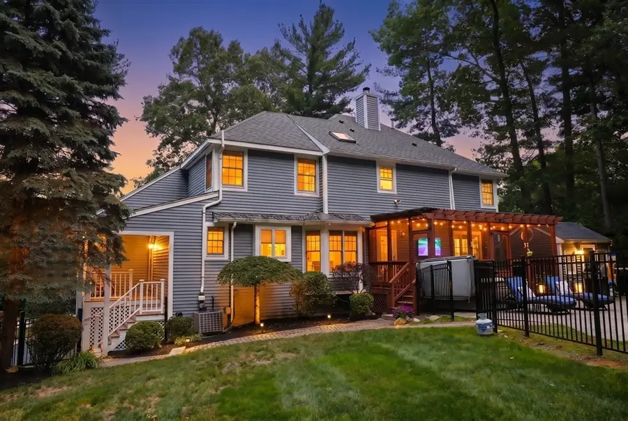 4 Burnham Dr, North Reading, MA 01864 - #3