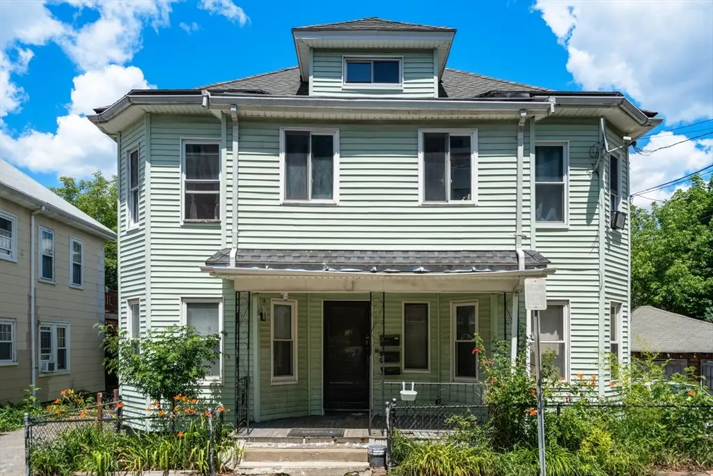 12 Douglas Ave, Somerville, MA 02145 - #1