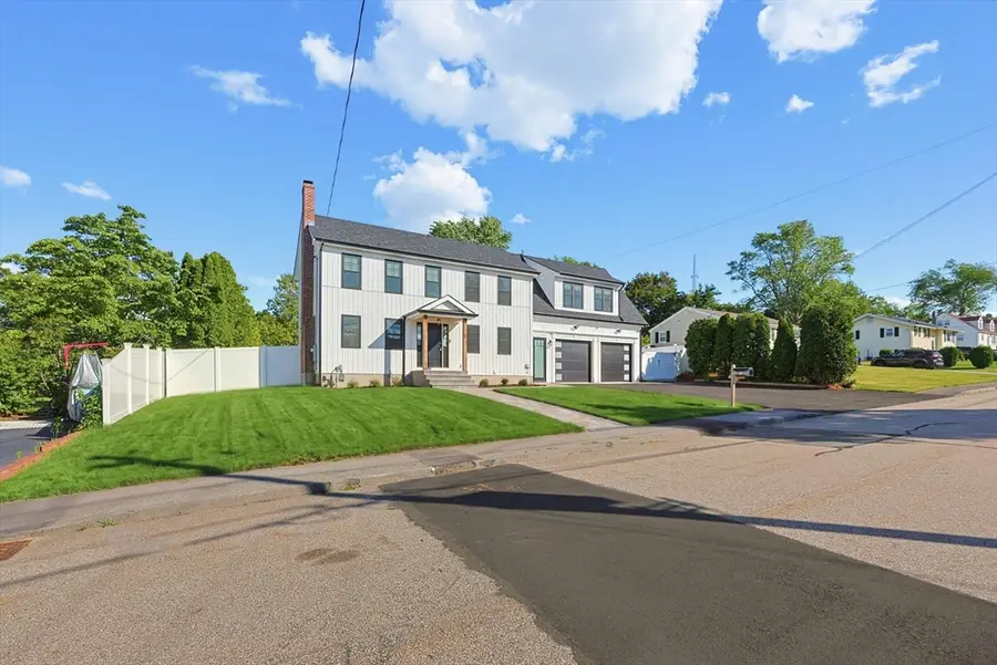 8 Vassar Dr, Milford, MA 01757 - #2