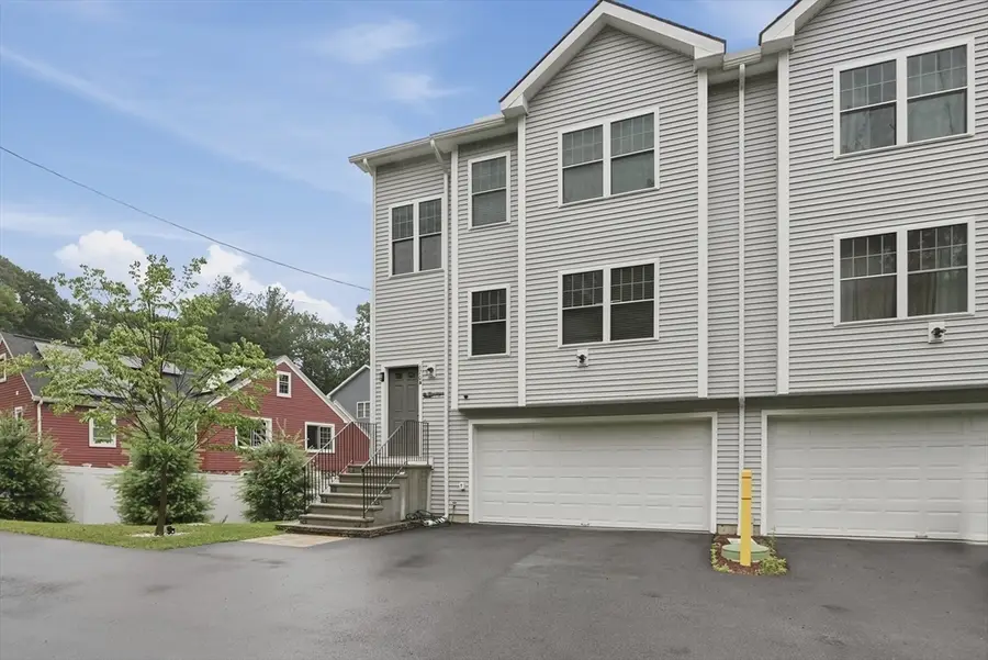 670A Burncoat St #A, Worcester, MA 01606 - #3