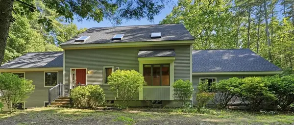 470 Montague Rd, Sunderland, MA 01375