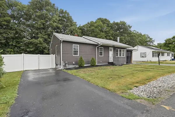 8 Causeway Terrace, Leominster, MA 01453