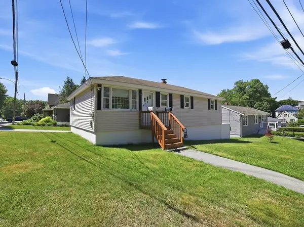 65 Clover Street, Worcester, MA 01603