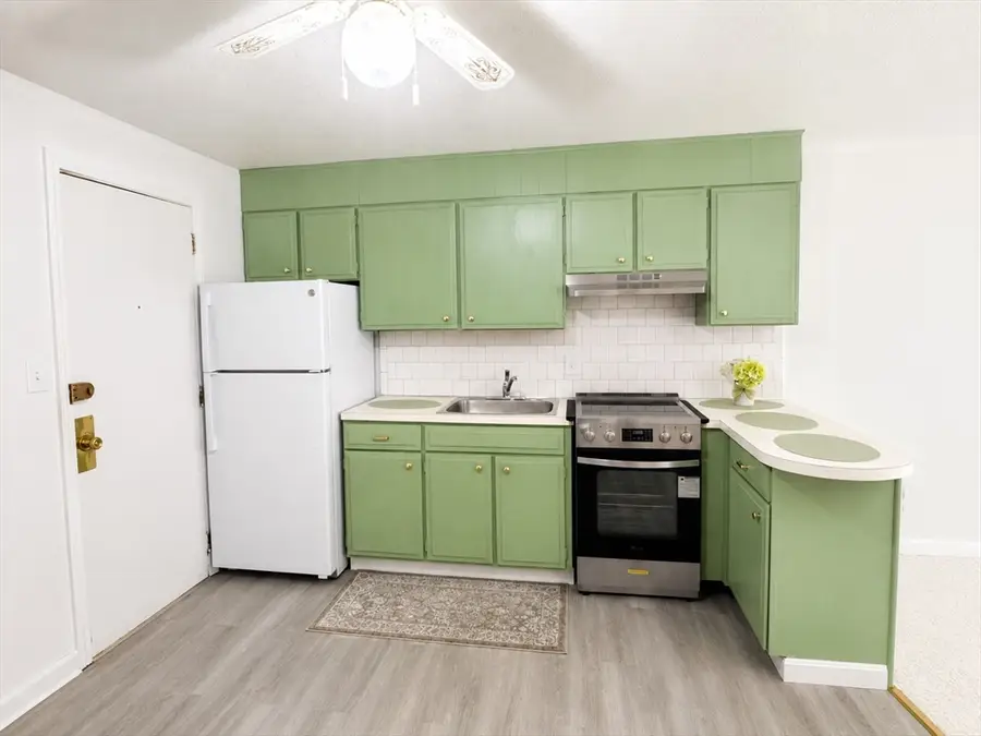 50 Danbury Dr #19, Methuen, MA 01844 - #3