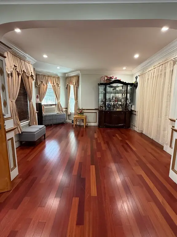 19 Nixon St, Boston, MA 02124
