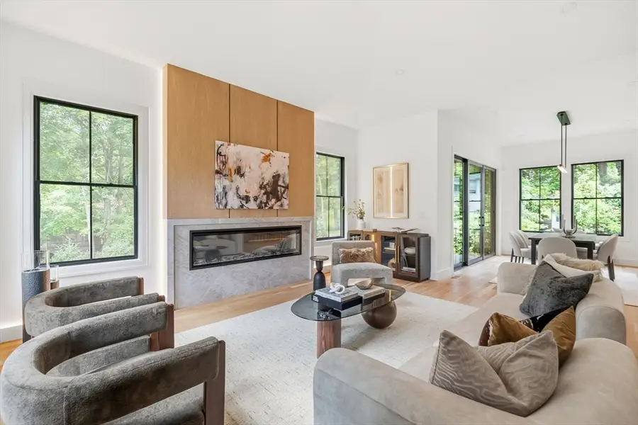 18 Rockland Street, Wellesley, MA 02481 - #3