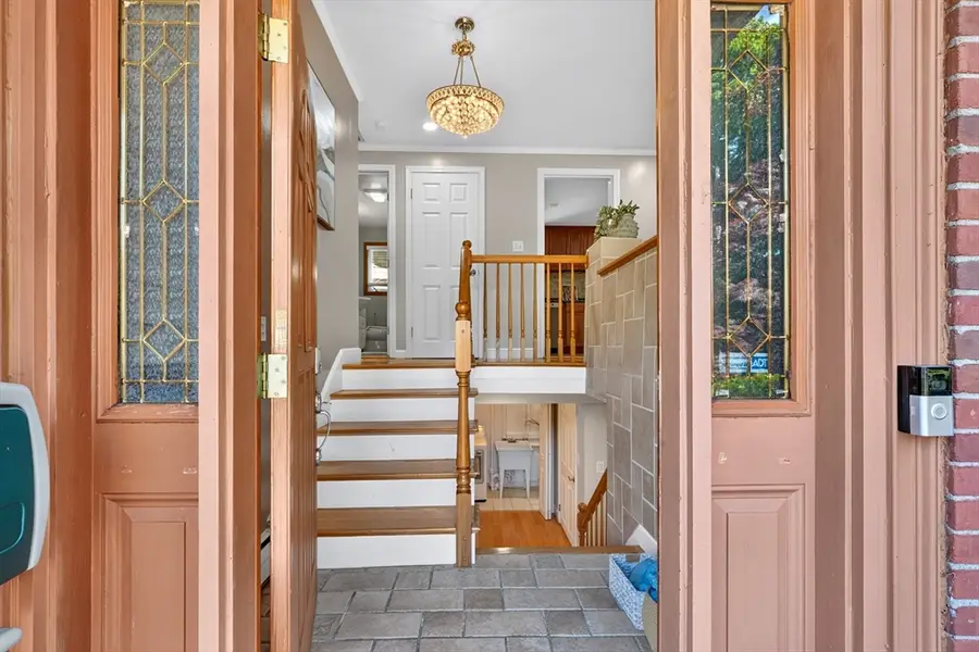 32 Bobolink Rd, Wellesley, MA 02481 - #3
