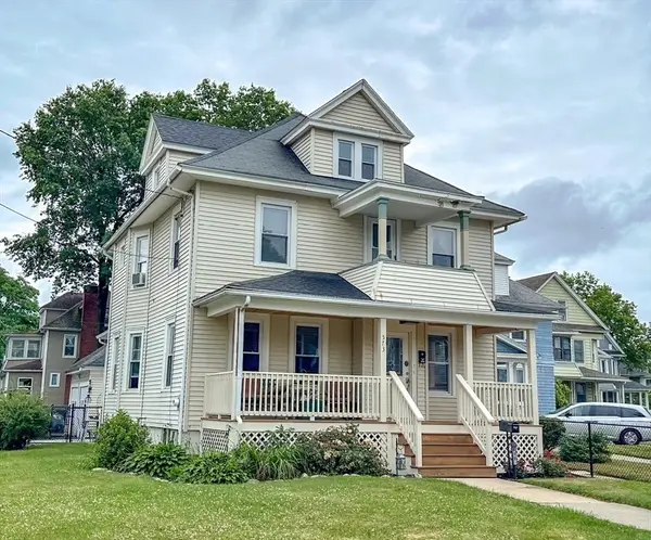 573 White St, Springfield, MA 01108