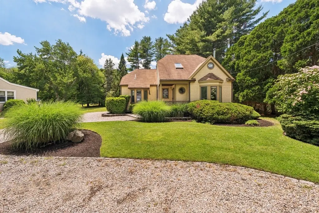 220 Rockland St, Dartmouth, MA 02748 - #1