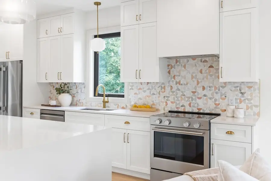 28 Howard St #2, Waltham, MA 02451 - #3