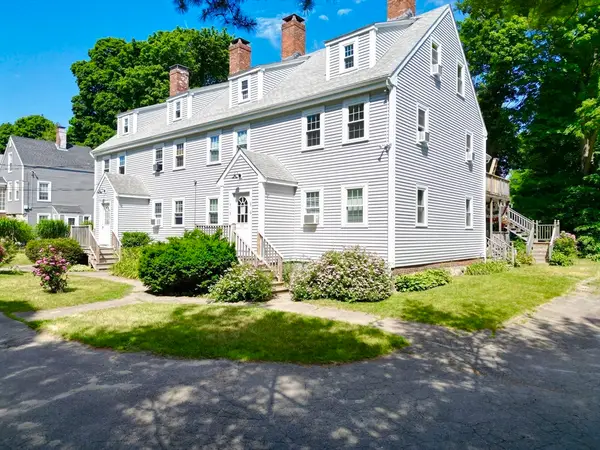 6 Ropewalk Court #8, Plymouth, MA 02360