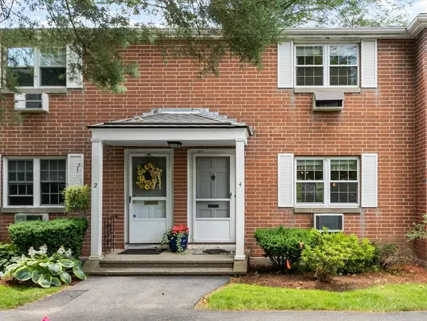 4 Village Green Dr #4, North Andover, MA 01845