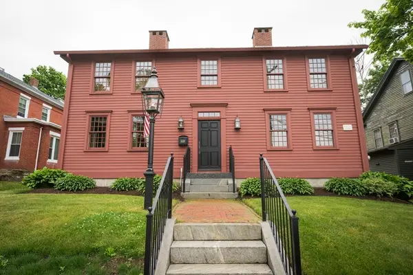 1029 Main Street, Leicester, MA 01524