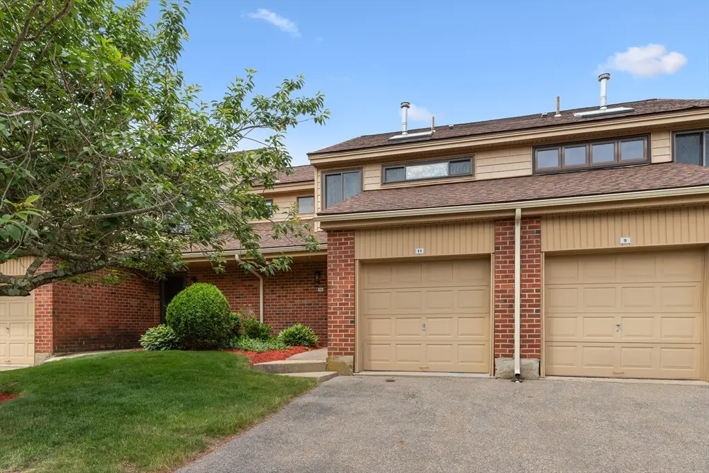 11 Elderwood Dr #11, Stoughton, MA 02072 - #1