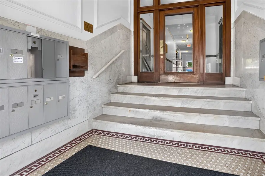 1572 Commonwealth Ave. #14, Boston, MA 02135 - #2