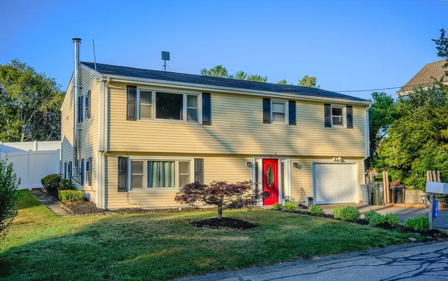 150 Coolidge St, Swansea, MA 02777 - #3