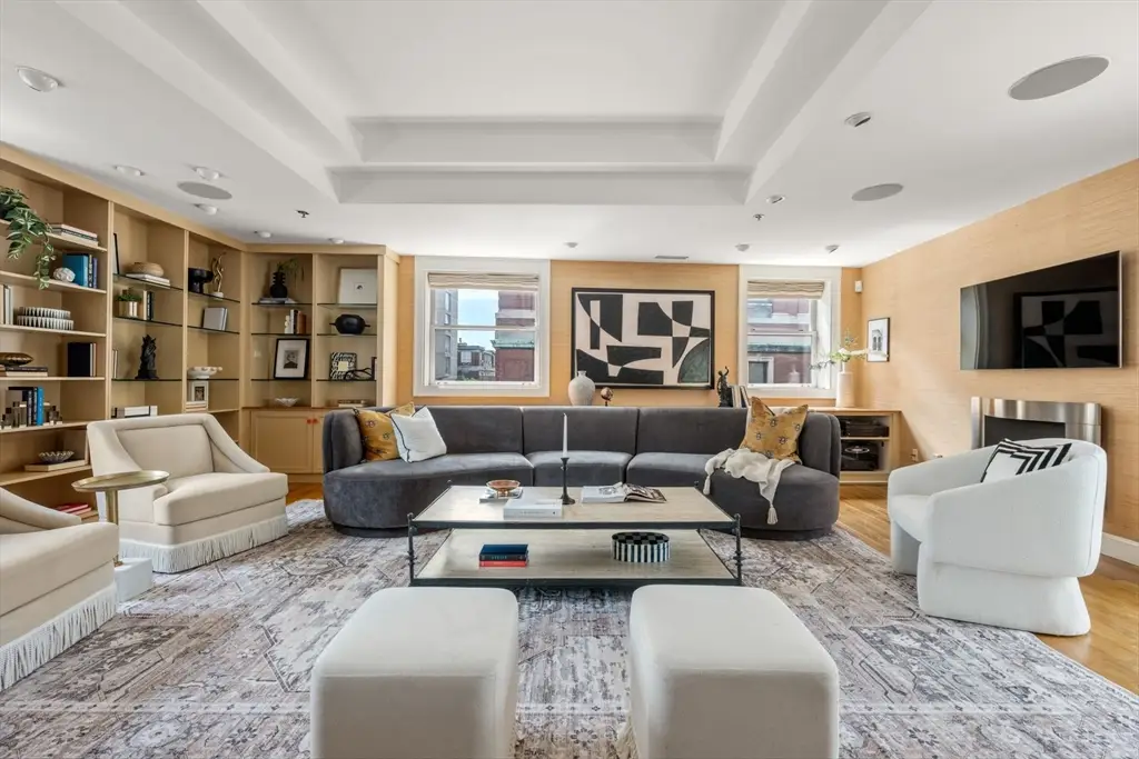 57 E Concord St #9, Boston, MA 02118 - #1