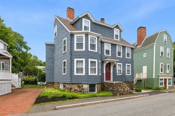 12 Darling Street #2, Marblehead, MA 01945