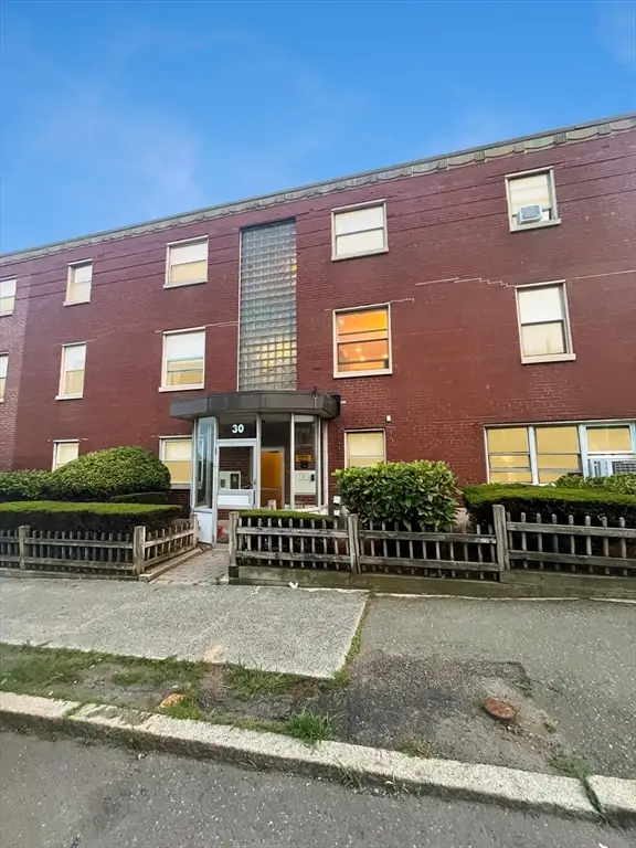 30 Ocean St #4, Lynn, MA 01902 - #2