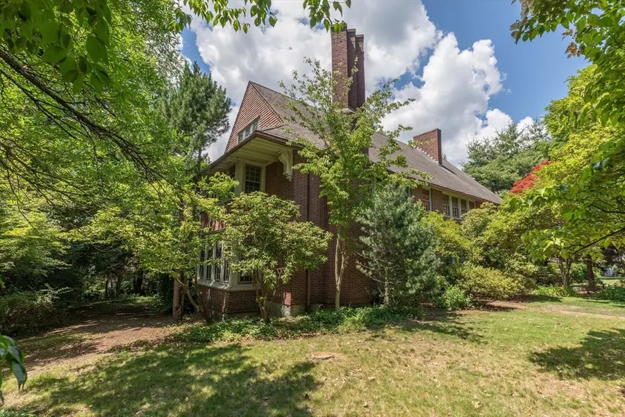 231 Waverley Ave, Newton, MA 02458 - #2