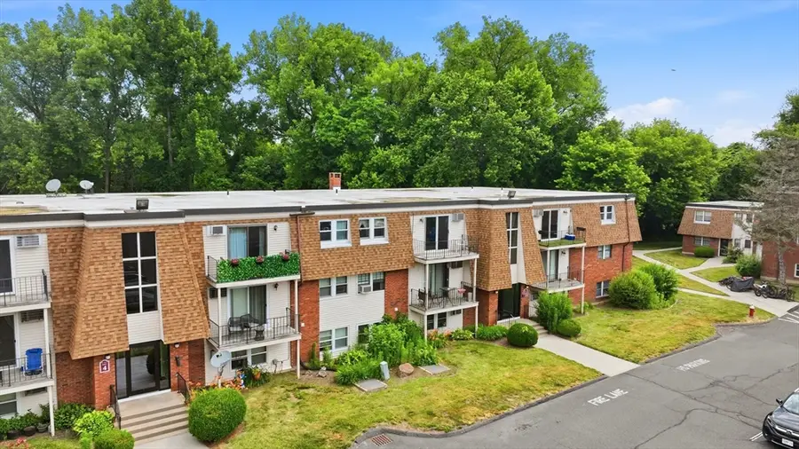 80 Damon Rd #4302, Northampton, MA 01060 - #2