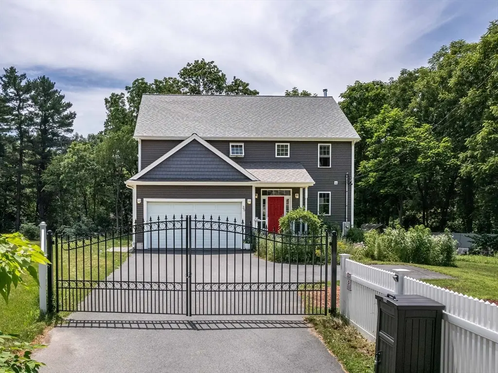 35 Milford Street, Medway, MA 02053 - #1