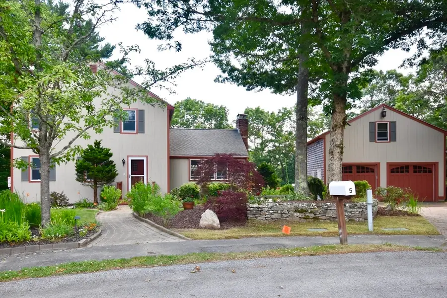 5 Windy Hill Dr, Plymouth, MA 02360 - #2