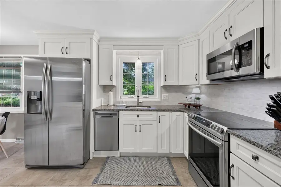 6 Rogers Rd, East Longmeadow, MA 01028 - #3