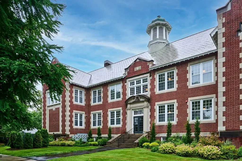 58 Main St #4, Hatfield, MA 01038 - #1