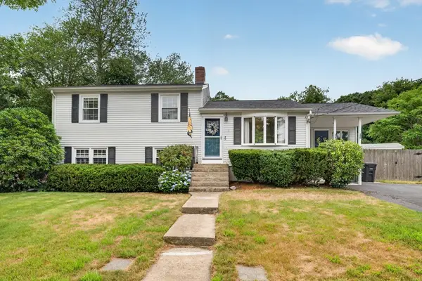 7 Englewood Rd, Coventry, RI 02816