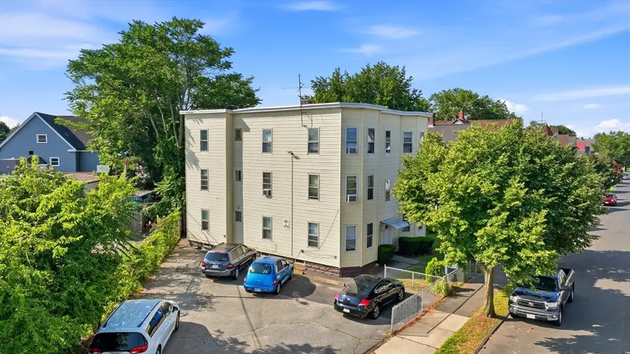 109 Grover St, Springfield, MA 01104 - #3