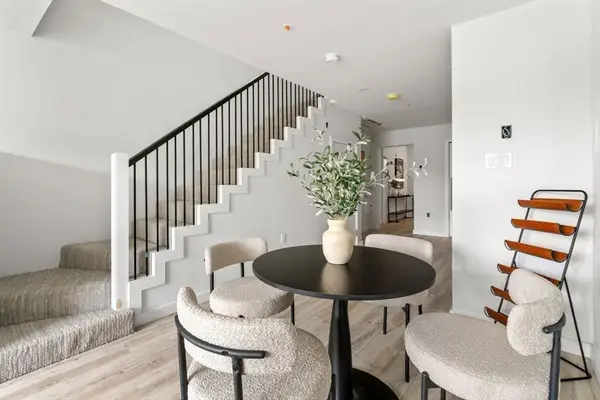 602 Canterbury #10U, Boston, MA 02131