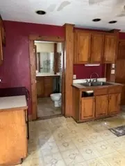 471 High St, Clinton, MA 01510 - #3