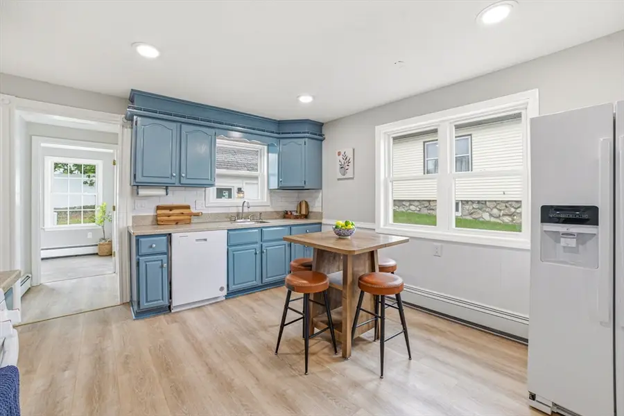 64 Garfield Ave, Woburn, MA 01801 - #3