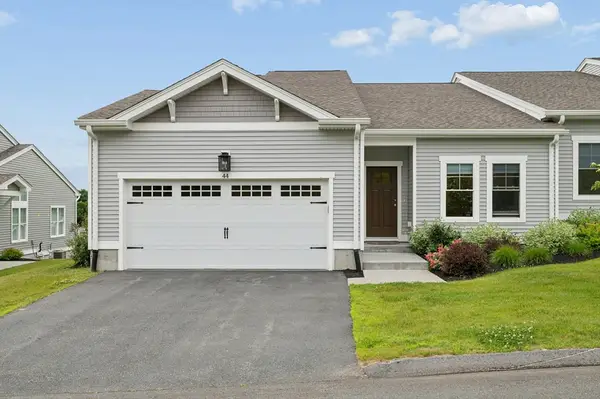 44 Logans Run #44, Millbury, MA 01527