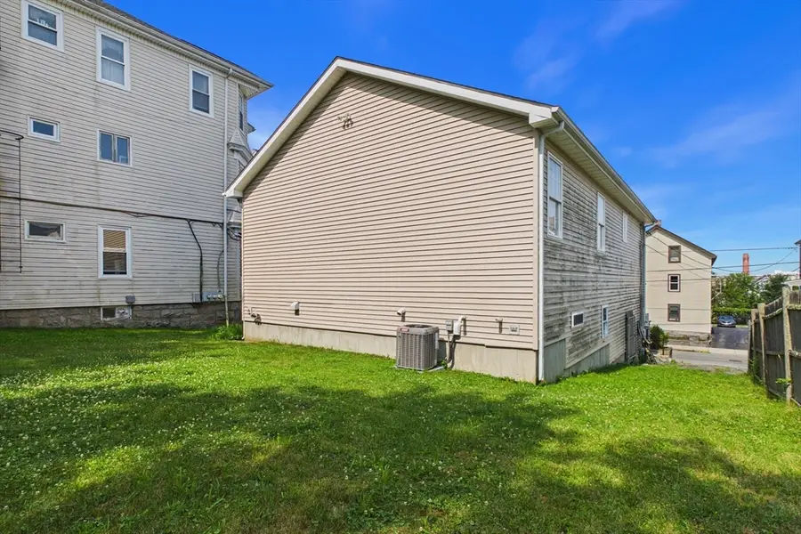 212 Haffards St, Fall River, MA 02723 - #3