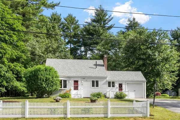 15 Alderbrook Road, Andover, MA 01810