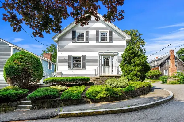 10 Highland Terrace, Marblehead, MA 01945