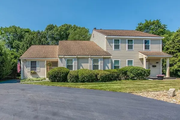 207 Mechanic St #207, Canton, MA 02021