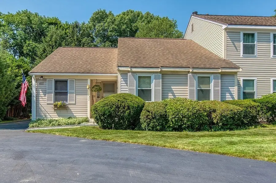 207 Mechanic St #207, Canton, MA 02021 - #2